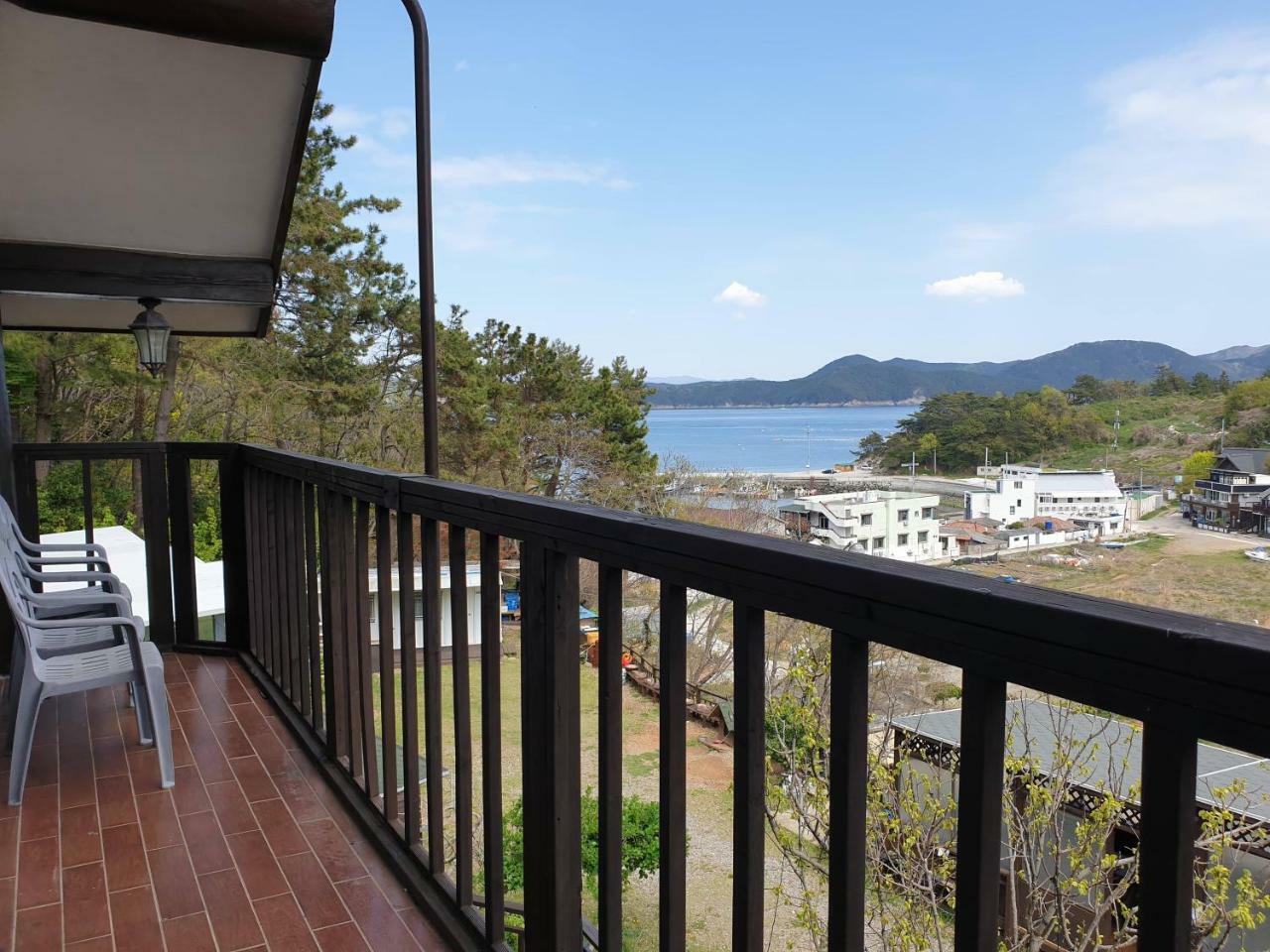 Tongyeong Yehyang Pension Exterior photo