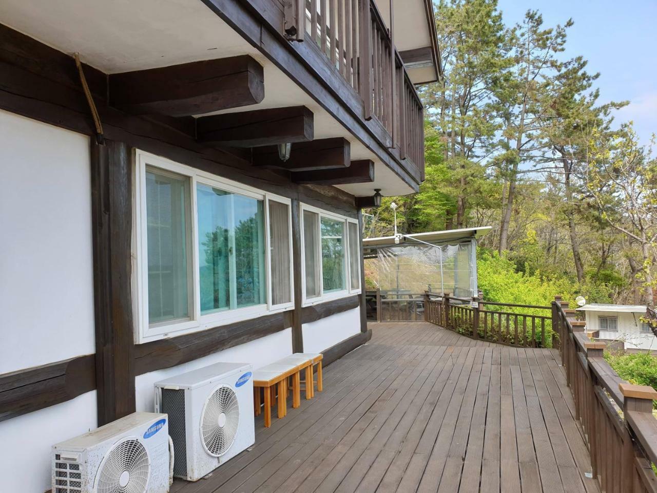 Tongyeong Yehyang Pension Exterior photo